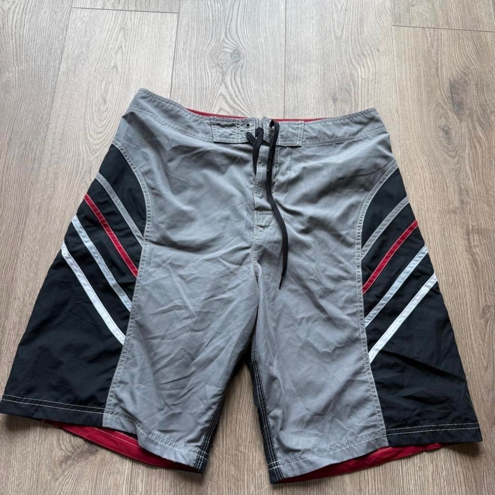 Speedo Men's‎ Board Shorts Size 34 Gray Black Red Swim Trunks Surf Beach